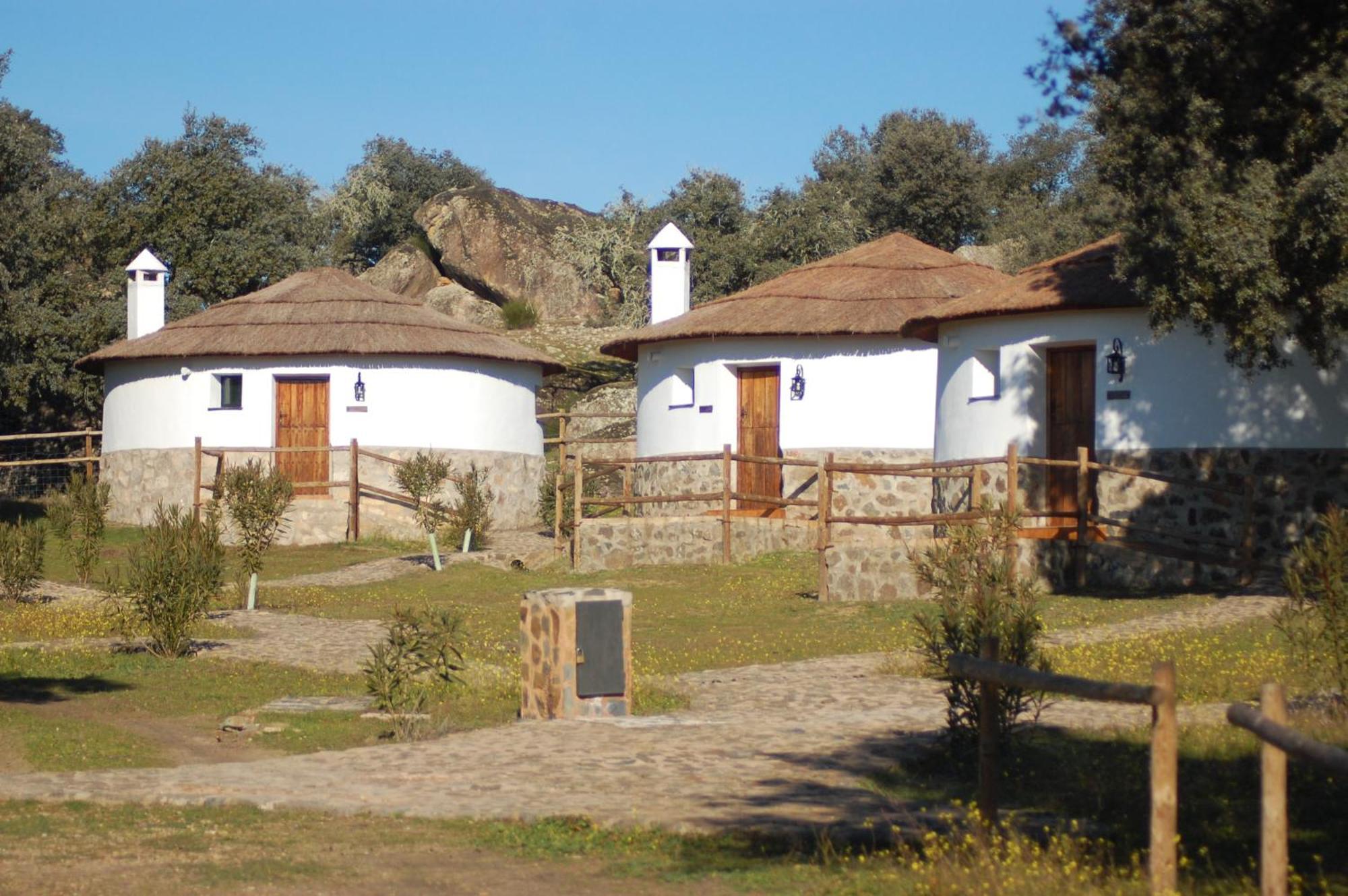 La Roca de la Sierra Los Chozos De La Roca מראה חיצוני תמונה